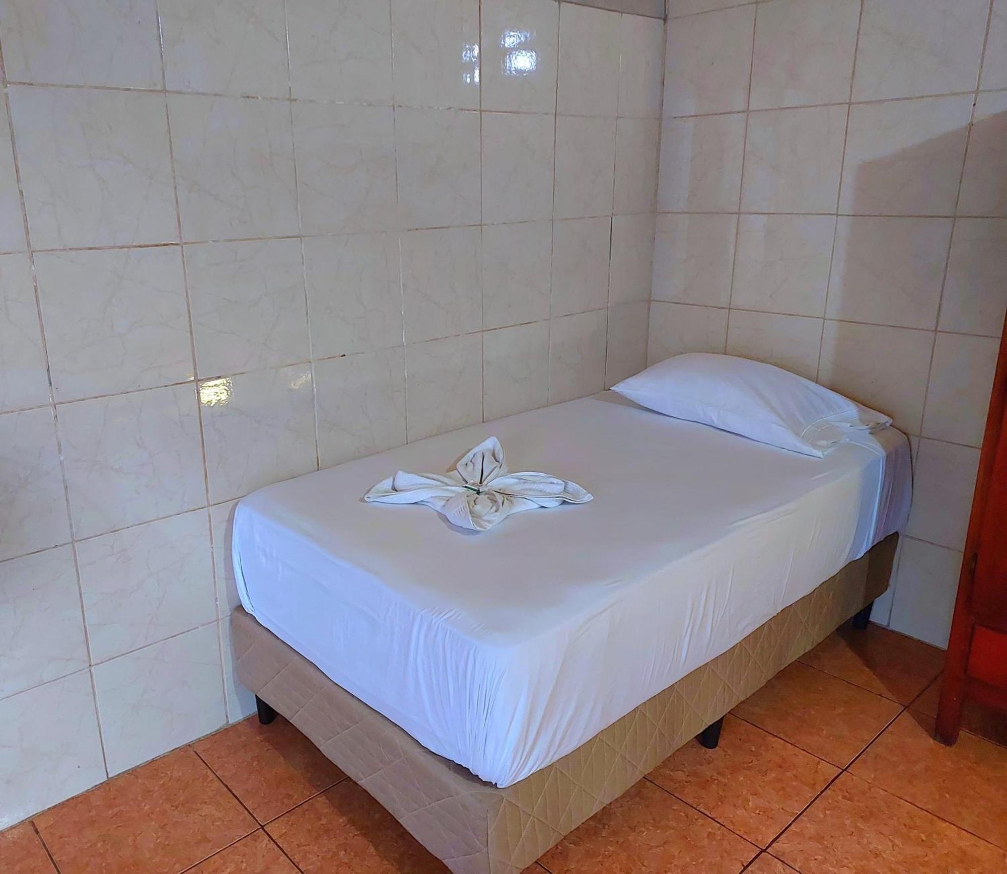 Hostel Del Pacifico Пунтаренас Экстерьер фото