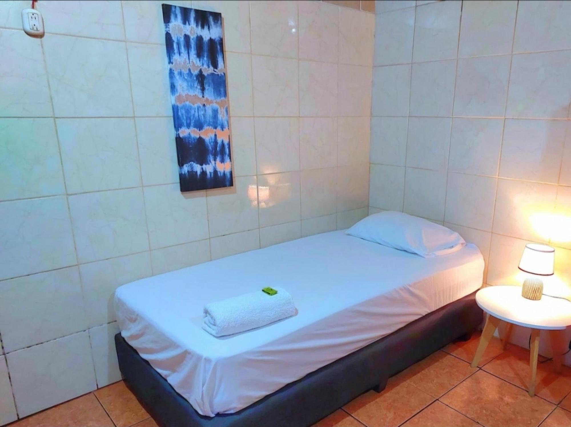 Hostel Del Pacifico Пунтаренас Экстерьер фото